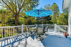 1 Mi to Dtwn: Home w/ Fire Pit & Deck in Hudson!