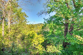 4 Mi to Cumberland River: Cabin w/ Deck & Fire Pit