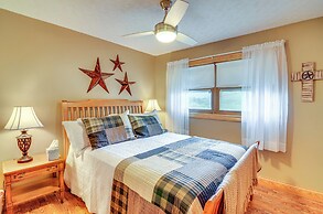4 Mi to Cumberland River: Cabin w/ Deck & Fire Pit