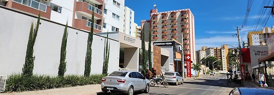 Everest Flat Service - HotFérias