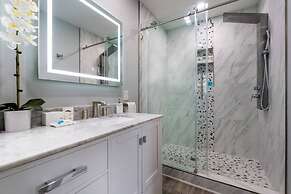 Villa Capri - Waterfront Luxury Home - Punta Gorda FL