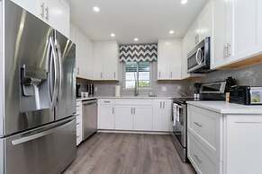 Villa Capri - Waterfront Luxury Home - Punta Gorda FL