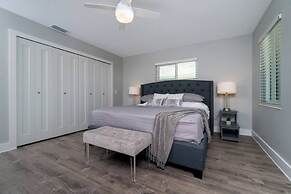 Villa Capri - Waterfront Luxury Home - Punta Gorda FL