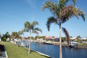 Villa Capri - Waterfront Luxury Home - Punta Gorda FL