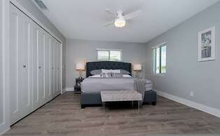 Villa Capri - Waterfront Luxury Home - Punta Gorda FL