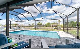 Villa Capri - Waterfront Luxury Home - Punta Gorda FL