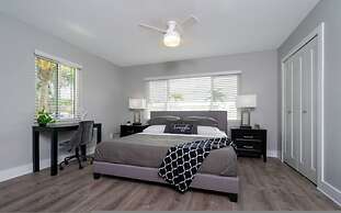 Villa Capri - Waterfront Luxury Home - Punta Gorda FL