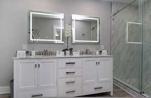 Villa Capri - Waterfront Luxury Home - Punta Gorda FL