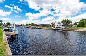 Villa Capri - Waterfront Luxury Home - Punta Gorda FL