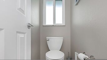 Villa Azule - Waterfront Luxury Home - Walk to Indian Rocks Beach FL