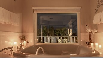 Villa Azule - Waterfront Luxury Home - Walk to Indian Rocks Beach FL