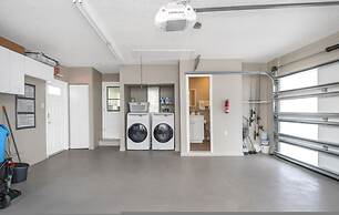 Villa Azule - Waterfront Luxury Home - Walk to Indian Rocks Beach FL