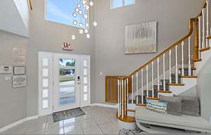 Villa Azule - Waterfront Luxury Home - Walk to Indian Rocks Beach FL