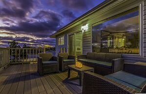 Villa Azule - Waterfront Luxury Home - Walk to Indian Rocks Beach FL