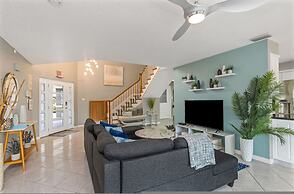 Villa Azule - Waterfront Luxury Home - Walk to Indian Rocks Beach FL