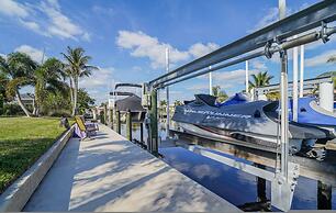 Villa Tranquility - Waterfront Luxury Home in Punta Gorda FL