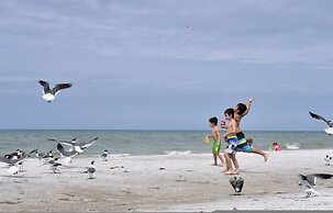 Villa Tranquility - Waterfront Luxury Home in Punta Gorda FL