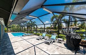 Villa Tranquility - Waterfront Luxury Home in Punta Gorda FL