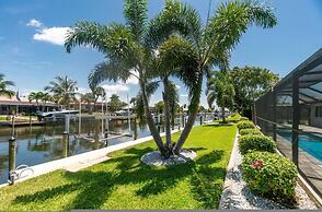 Villa Tranquility - Waterfront Luxury Home in Punta Gorda FL