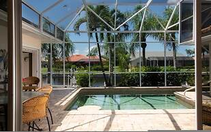 Villa Hibiscus - Waterfront Luxury Home - Punta Gorda FL