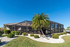 Villa Tropical - Waterfront Luxury Home in Punta Gorda FL