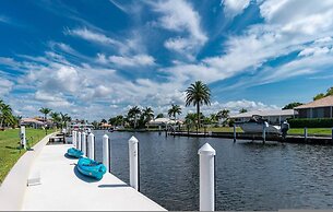 Villa Tropical - Waterfront Luxury Home in Punta Gorda FL