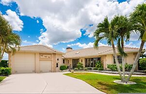 Villa Tropical - Waterfront Luxury Home in Punta Gorda FL