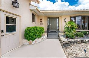 Villa Tropical - Waterfront Luxury Home in Punta Gorda FL