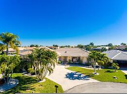 Villa Tropical - Waterfront Luxury Home in Punta Gorda FL