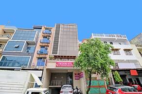 Hotel Divine Residency