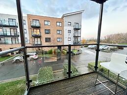 2br&2ba-balcony-freeparking-fastwifi-kingbed