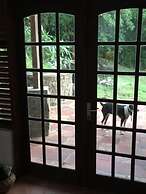 Serene room nr Intl Airpt & Sandy Beach