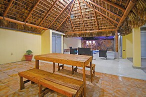 La Paz Condos with Pool 2 mi Malecon