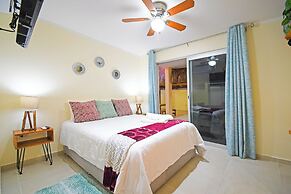 La Paz Condos with Pool 2 mi Malecon