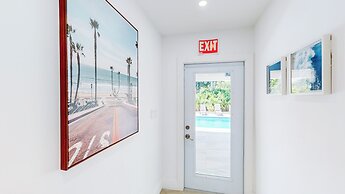 Villa Shapira 6BR Designer Home w Pool