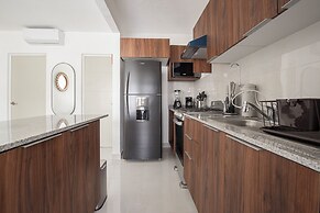 Cozy 2-Bedroom Retreat with Pool Access