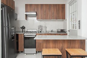 Cozy 2-Bedroom Retreat with Pool Access