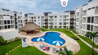 Cozy 2-Bedroom Retreat with Pool Access