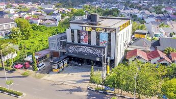 Fhandika Boutique Inc