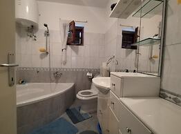 Apartments Zlata Rab