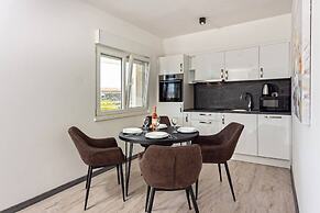 Modern Apartments With Private Balcony Kaštel Novi