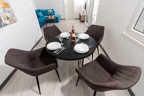 Modern Apartments With Private Balcony Kaštel Novi