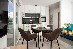Modern Apartments With Private Balcony Kaštel Novi