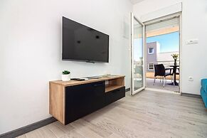 Modern Apartments With Private Balcony Kaštel Novi