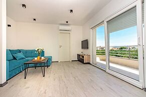 Modern Apartments With Private Balcony Kaštel Novi