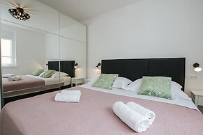 Spacious Luxury Trogir Apartments