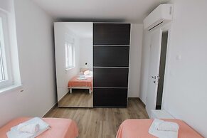 Spacious Luxury Trogir Apartments