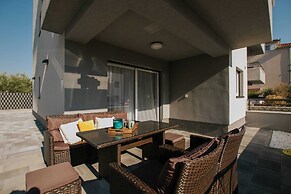 Spacious Luxury Trogir Apartments