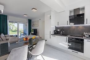 Scenic Kastel Luksic Apartments