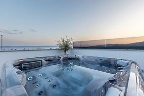 Scenic Kastel Luksic Apartments